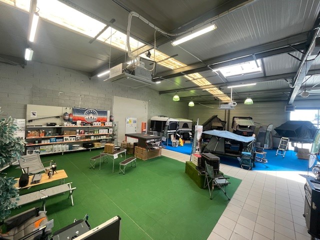 interieur-magasin-Outdoor-Narbonne-Accessoires