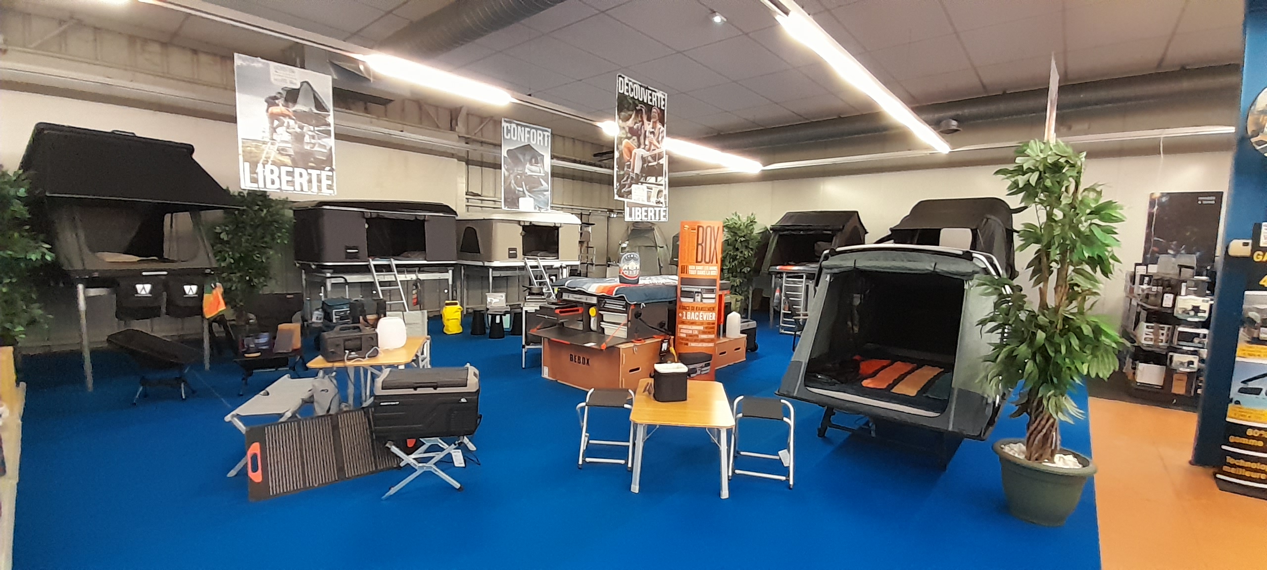 interieur-magasin-Outdoor-Narbonne-Accessoires