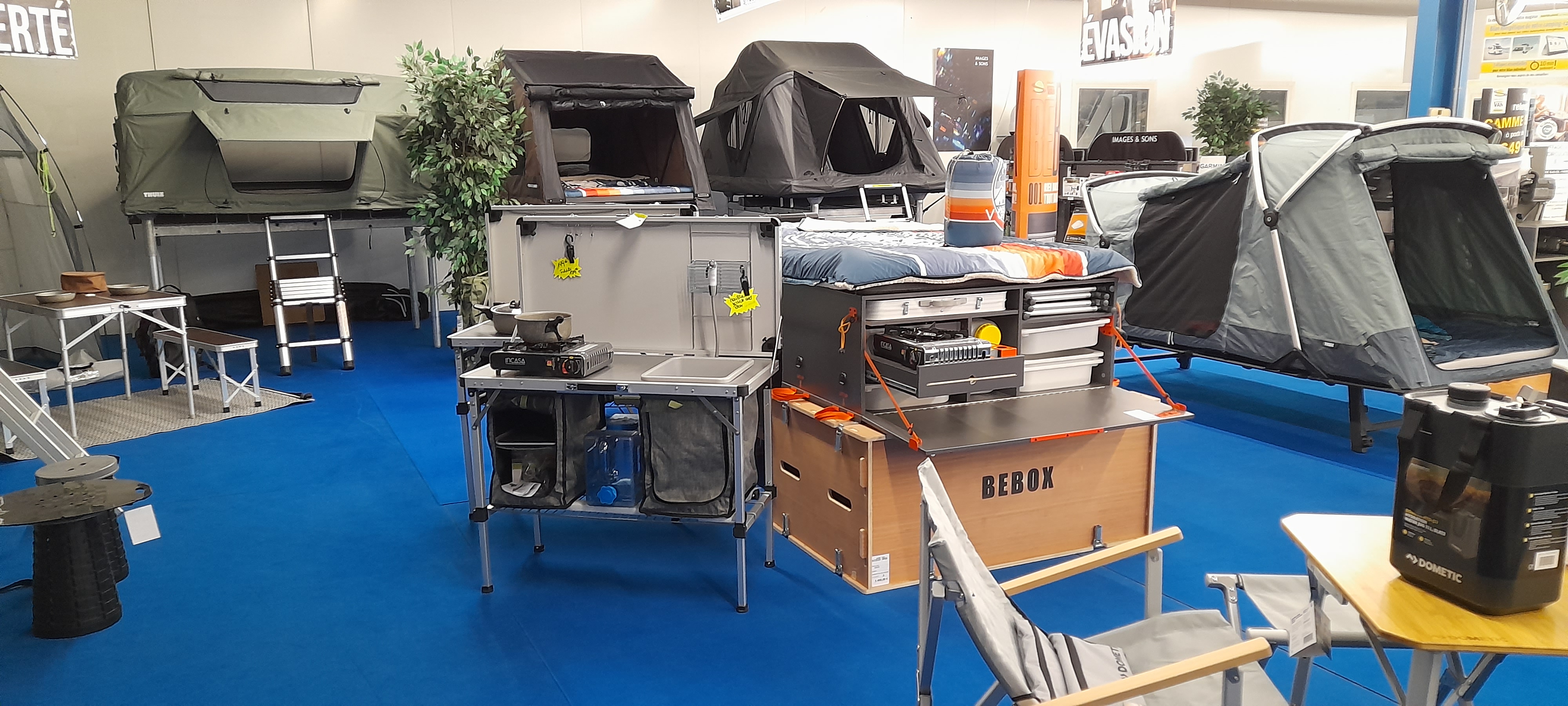 interieur-magasin-Outdoor-Narbonne-Accessoires