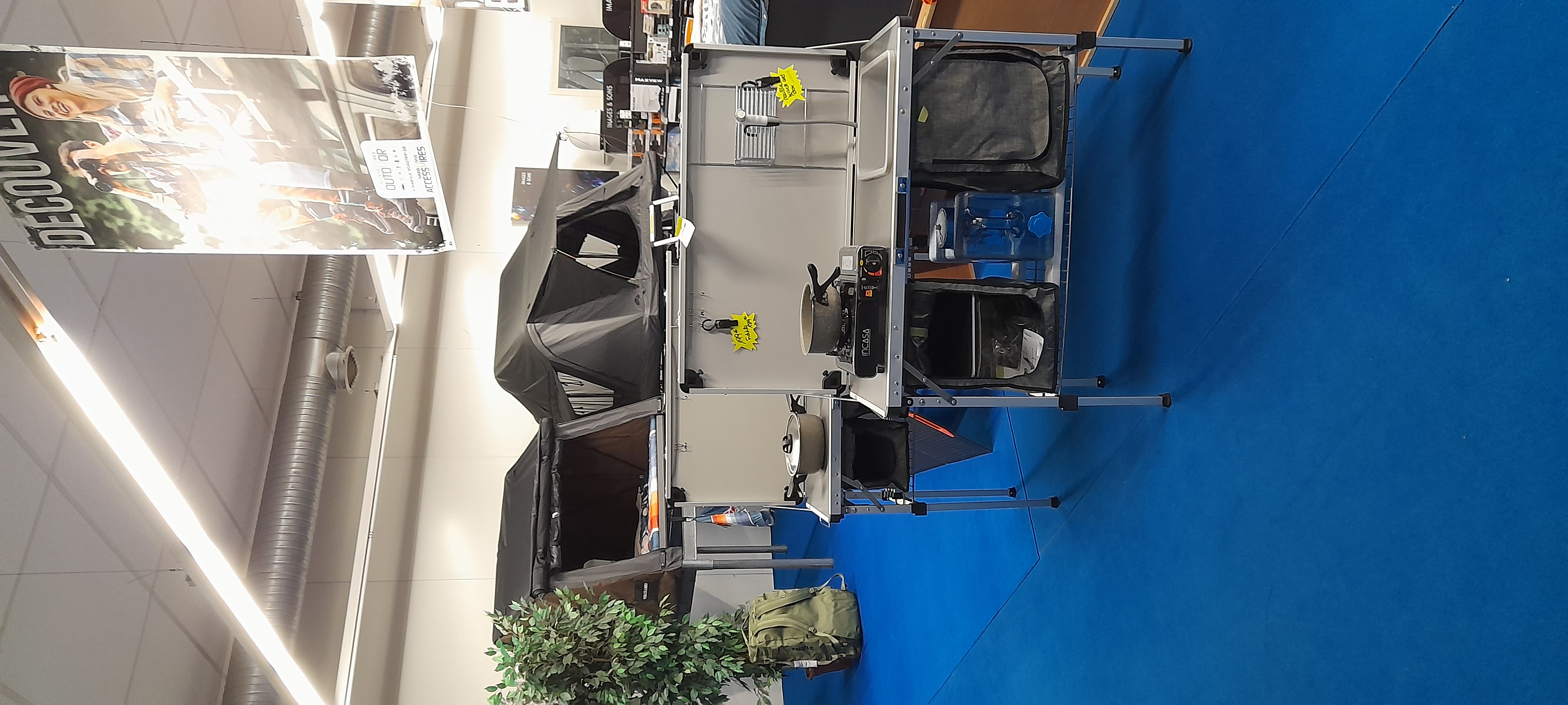 interieur-magasin-Outdoor-Narbonne-Accessoires