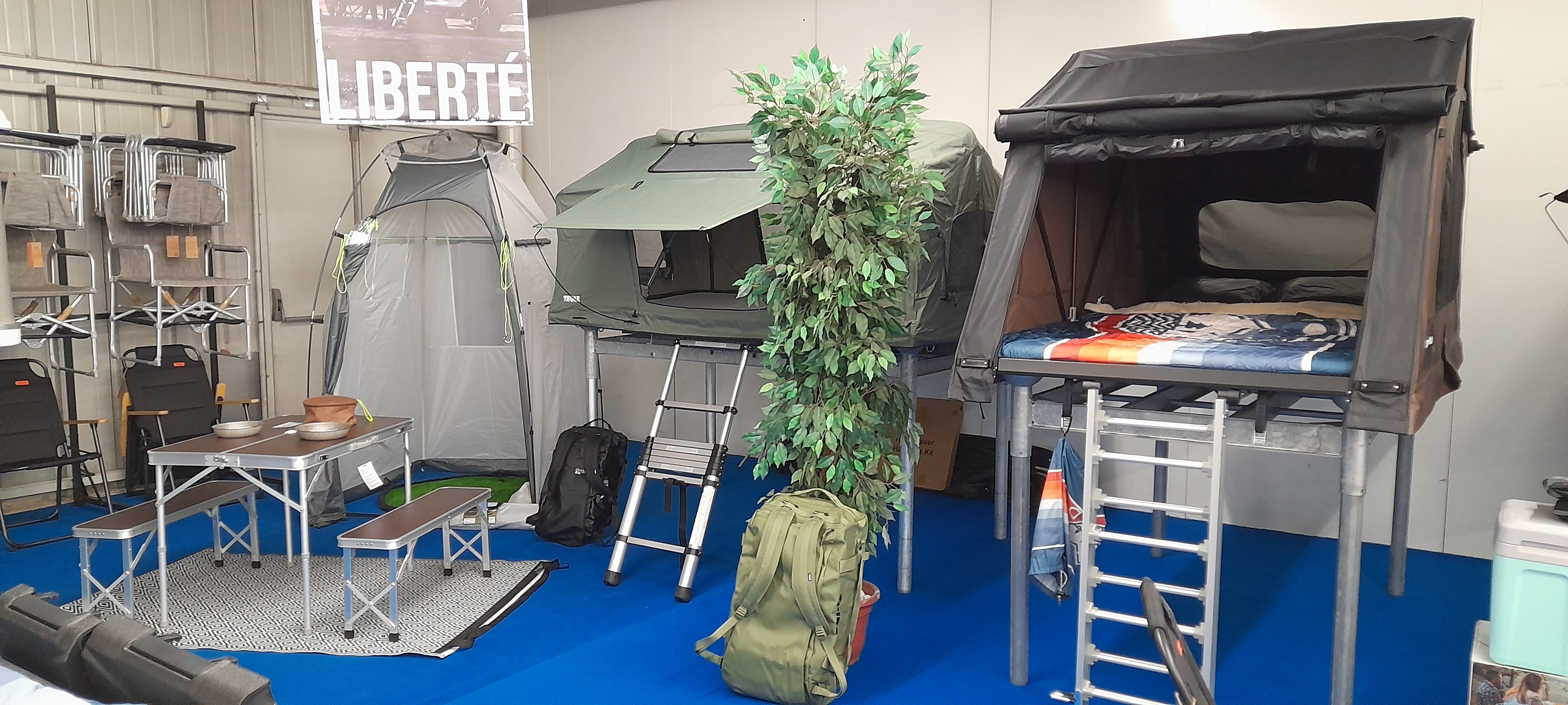 interieur-magasin-Outdoor-Narbonne-Accessoires