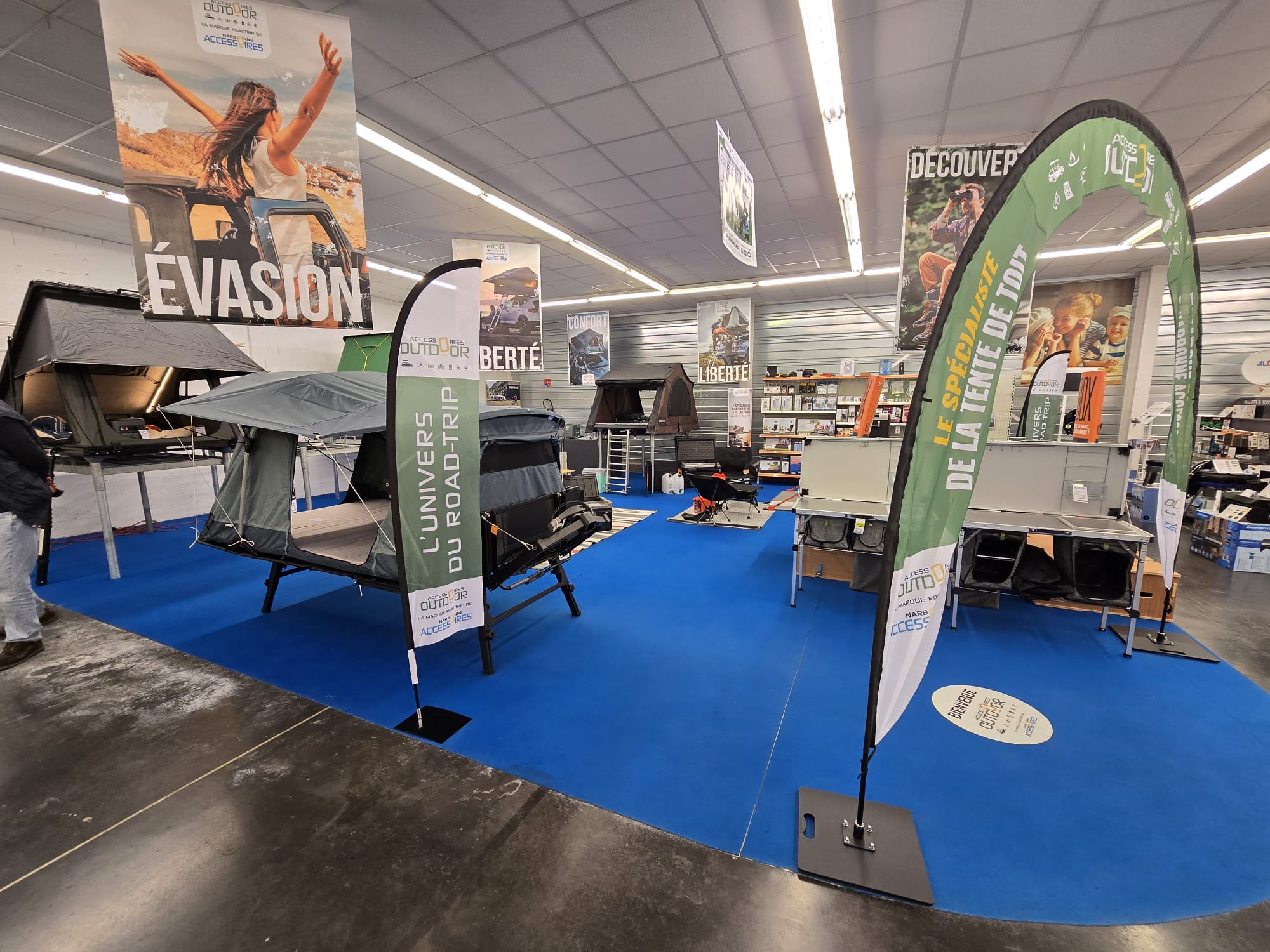 interieur-magasin-Outdoor-Narbonne-Accessoires