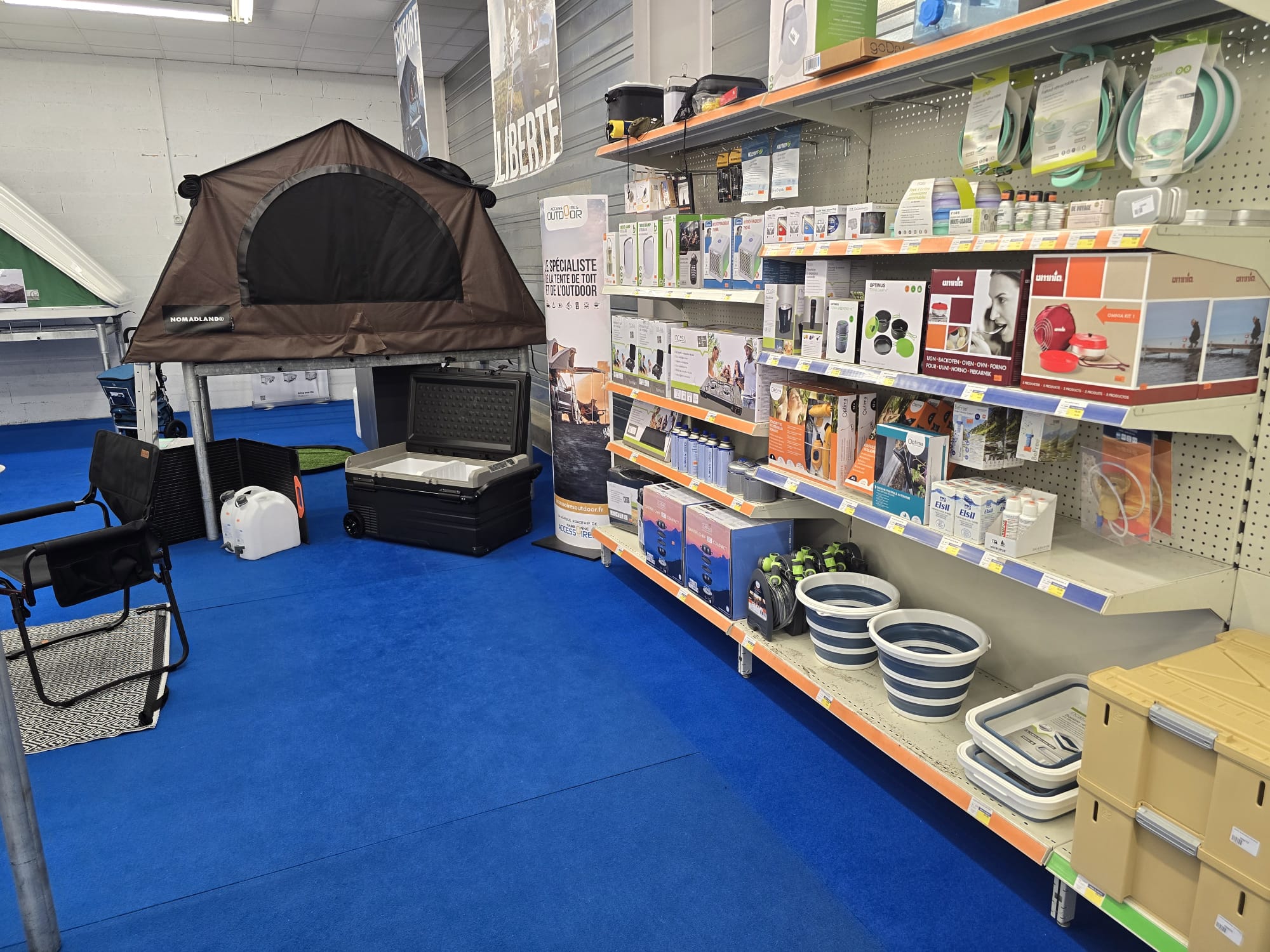 interieur-magasin-Outdoor-Narbonne-Accessoires
