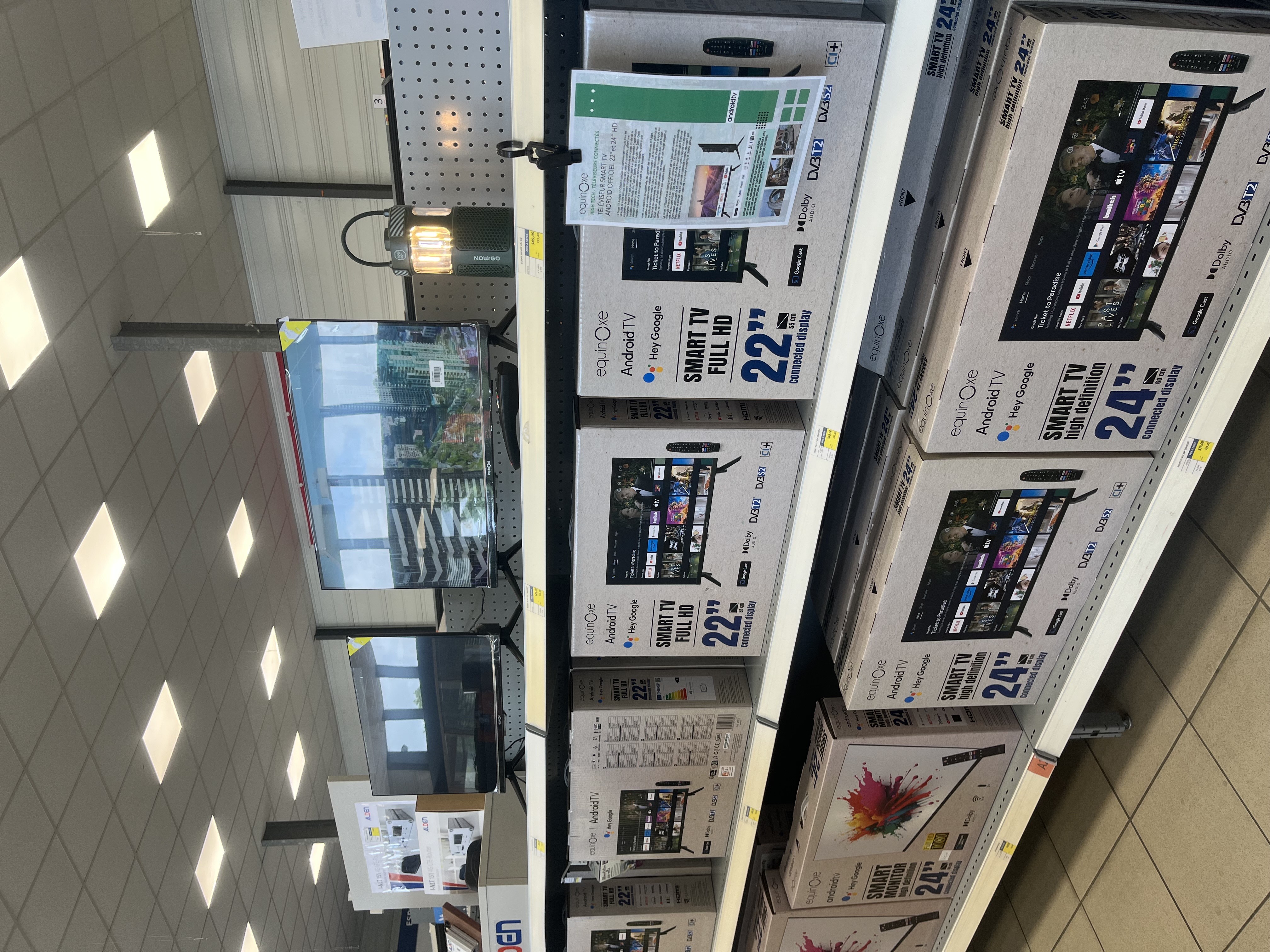 interieur-magasin-Narbonne-Accessoires