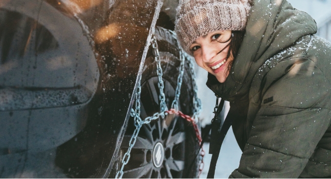 pose-chaines-a-neige-camping-car